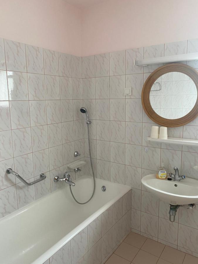 Apartment Ivan วานตาชิชี ภายนอก รูปภาพ